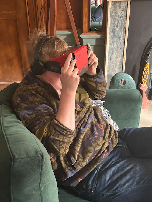The author playing his Virtual Boy attachment for his Switch